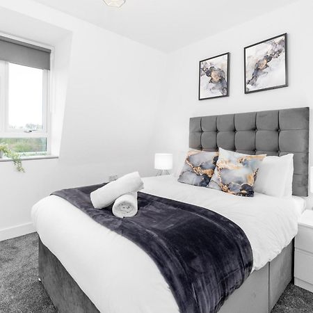 Stylish 2 Bedroom Apartment - Balcony - Secure Parking - Top Rated - 5Mc 伯明翰 外观 照片